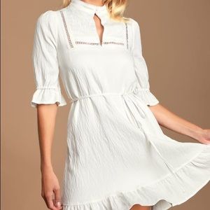 ❗️2 FOR 25❗️White lulus dress